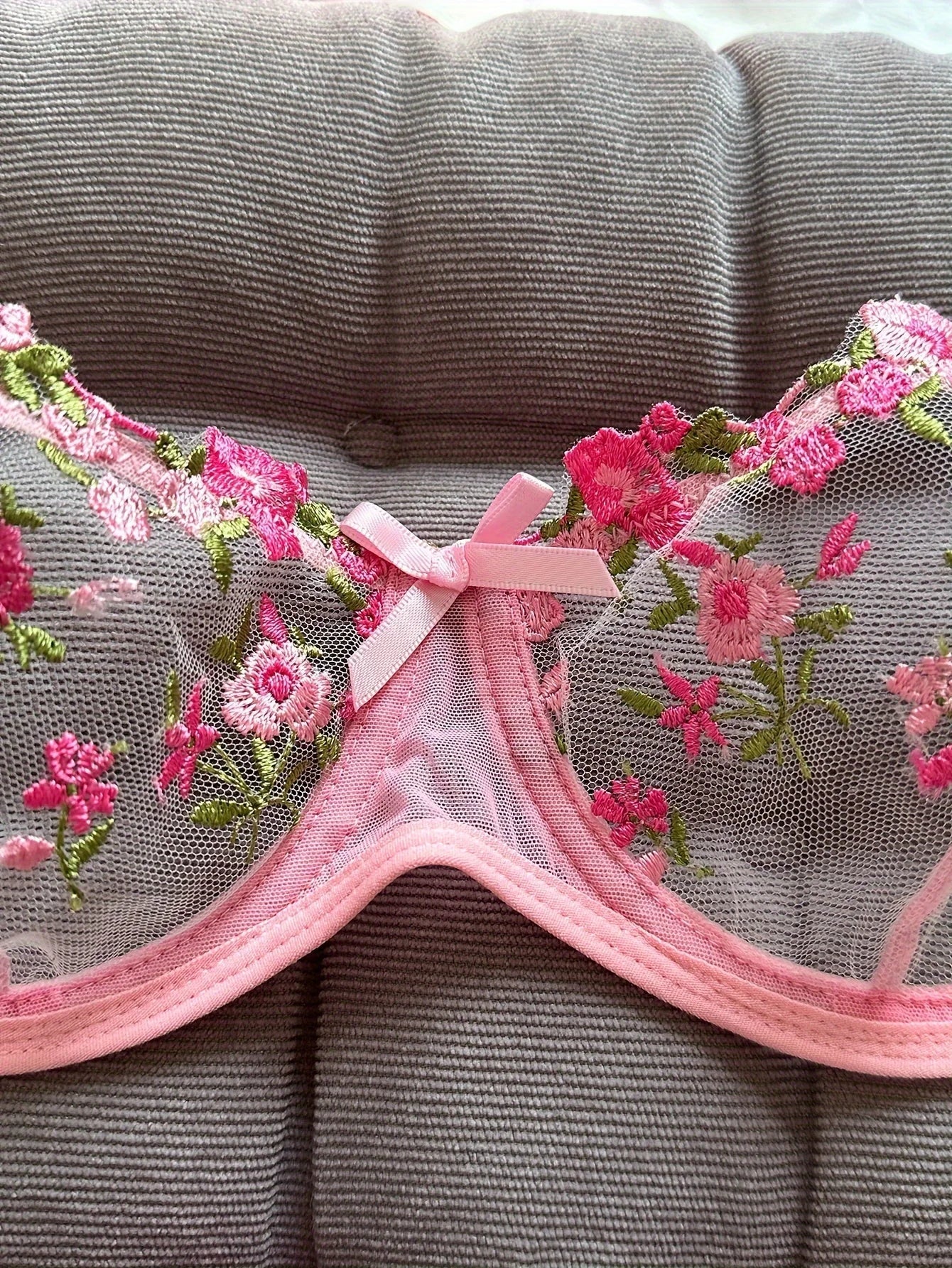 LOLA | Set Lingerie per la Femminilità